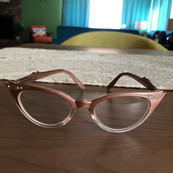 Fun non-prescription glasses - Picture 2 of 14